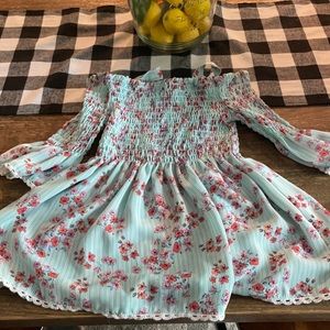 Girls top size large